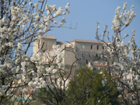 Balade en famille autour de Gréoux-les-Bains, Le Village dans le 04 - Alpes de Haute-Provence