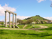 Balade en famille autour de Balade ludique dans le village de caractère de Riez dans le 04 - Alpes de Haute-Provence