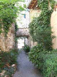 Balade en famille autour de Vallon-Pont-D'Arc, Le Bourg dans le 07 - Ardèche