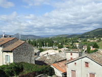 Balade en famille autour de Vallon-Pont-D'Arc, Le Bourg dans le 07 - Ardèche