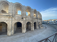 Idée de balade, promenade ou randonnée en famille avec des enfants : FI Arles