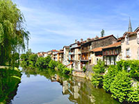 Idée de balade, promenade ou randonnée en famille avec des enfants près de Jeu de piste à Aurillac