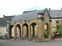 Balade en famille autour de Salignac, autour du château dans le 24 - Dordogne