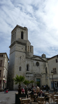 Balade en famille autour de Balade ludique à la découverte de Nîmes en famille dans le 30 - Gard