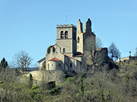 Balade en famille autour de Comme un jeu de piste au départ du Vieil Écotay dans le 42 - Loire