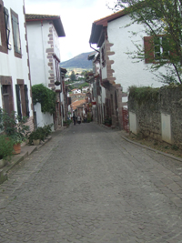 Balade en famille autour de Saint-Jean-Pied-de-Port dans le 64 - Pyrénées-Atlantiques