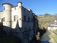 Balade en famille autour de Balade ludique autour du château de Lacaze en Occitanie dans le 81 - Tarn